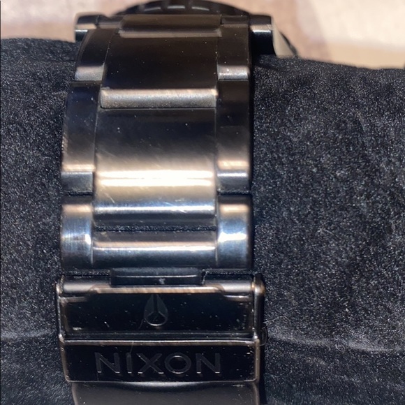Not for sale…..Men’s Nixon watch!!! - Picture 3 of 5